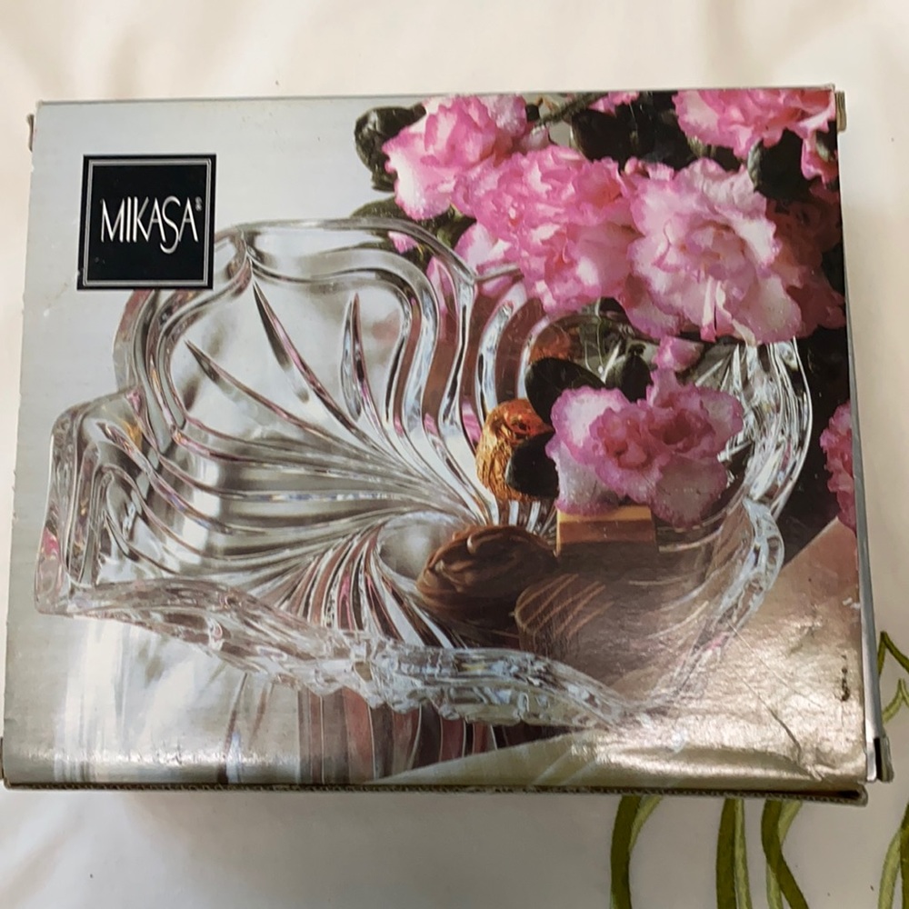 Mikasa 8” Spring Flair Bowl